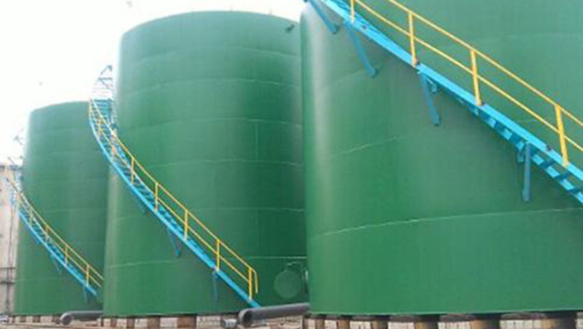 聚脲防腐噴涂材料(聚脲噴涂機)在化工儲罐中的應(yīng)用-京華邦威